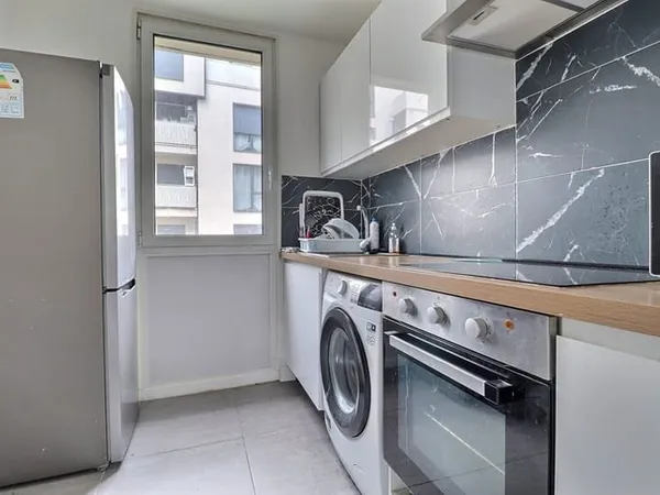Appartement Aubervilliers 3 pièce(s) 61.66 m2