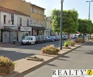 Local commercial 82 m²