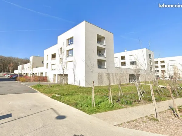 T2 avec parking couvert et loggia à CORNEBARRIEU
