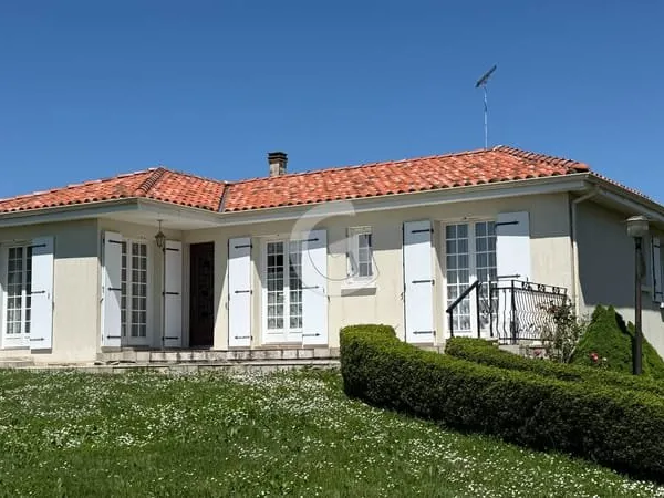MAISON - 5 PIECES - 127M² - A VENDRE - LONGEVILLE SUR MER