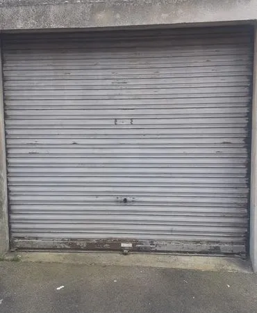 Loue Garage