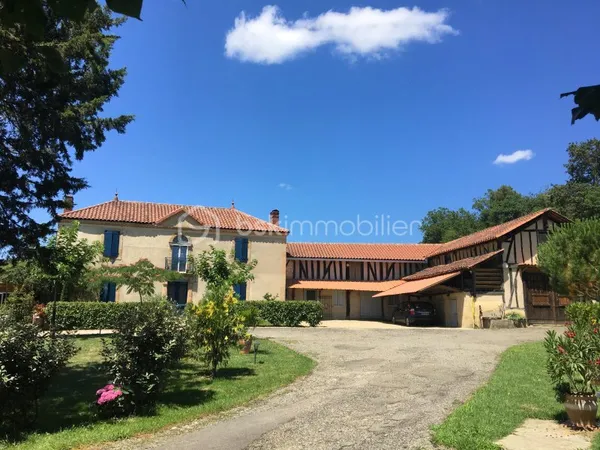 Maison 4 pièces 161 m²