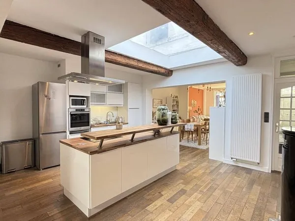 Maison 6 pièces 166 m²