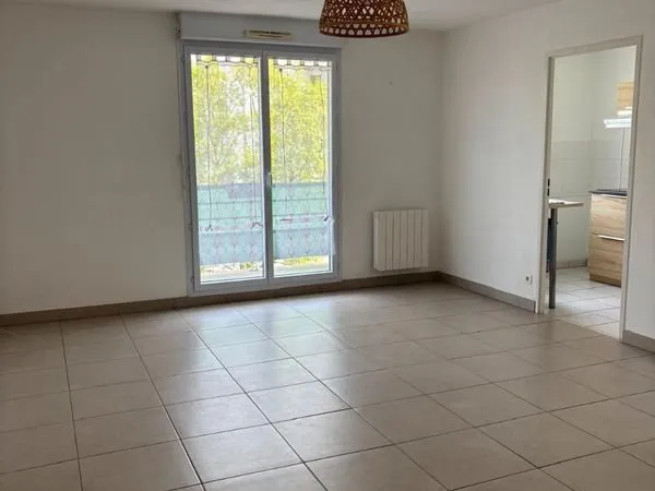 F3 balcon et 2 places de parking couvertes