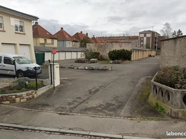 Garage fermé rue Vauban Mulhouse 17m2