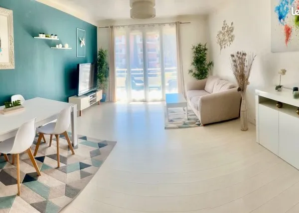 RARE - Grand T4 de 99 m² - Saint-Raphaël