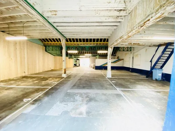 Stationnement Location Mâcon   57€