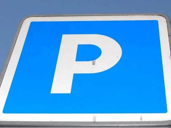 Parking 13 m²