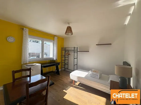 A louer studio meublé quartier calme, proche gare et Université Lyon III