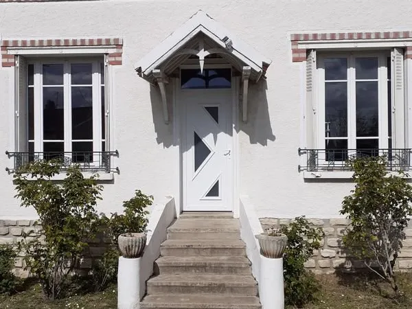 Maison familiale à Saint-Clément - 97 m² - 3 chambres + bureau + garage