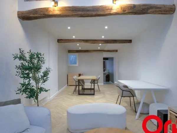 Maison 2 pièces 96 m²