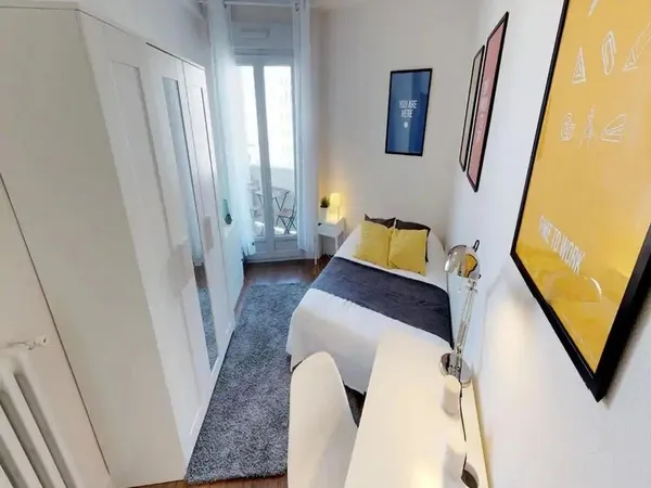 Colocation 42 Etienne-Chambre 3