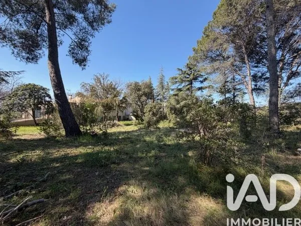 Terrain 1457 m²