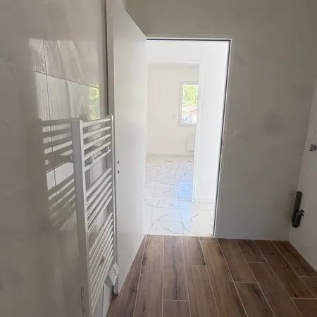 Maison neuve a louer
