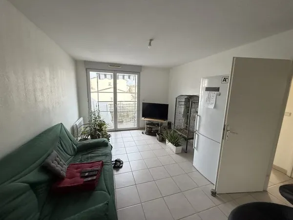 ANGOULEME, APPARTEMENT T3 ! INVESTISSEURS, VOICI VOTRE PROC