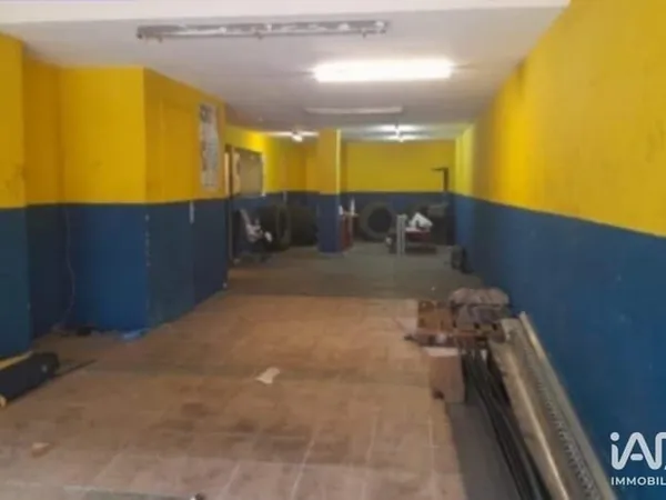 Local commercial 187 m²