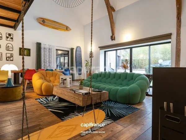 LOFT RÉNOVÉ SITUÉ DANS LE HAUT PRÉMARTINE
