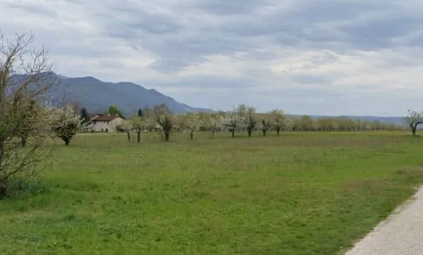 Terrain à bâtir de 564m2 à 82000€