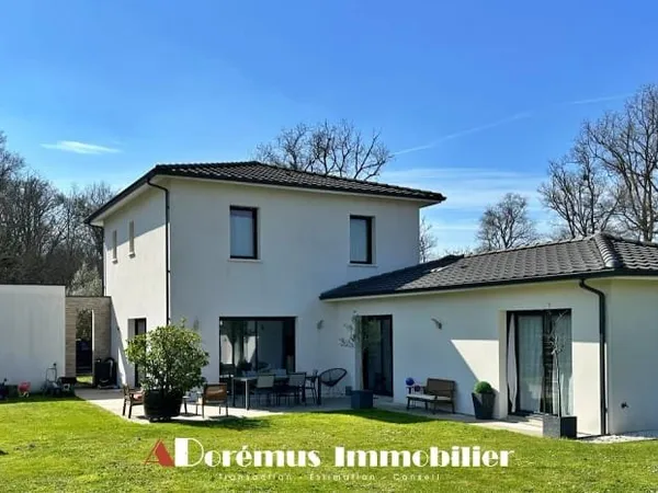 Maison 5 pièces 151 m²