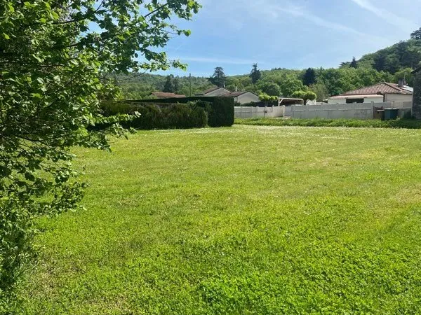 Terrain à vendre à Mercuès