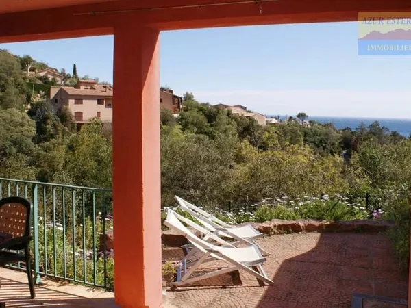 Location de vacances : 2 pièces (4 couchages) cuisine américaine terrasse vue mer * RO 42 *