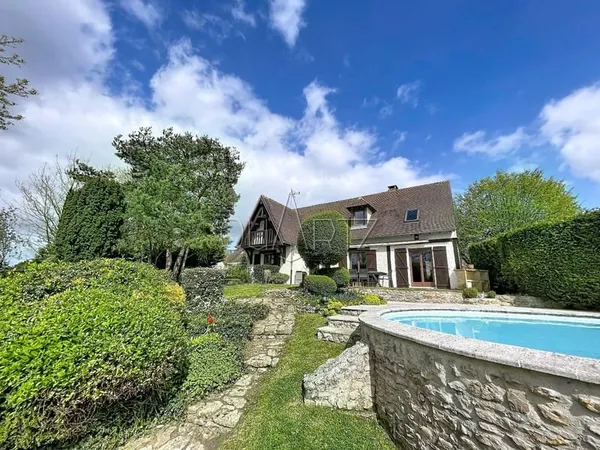 Maison Vente Marines 7p 170m² 498000€