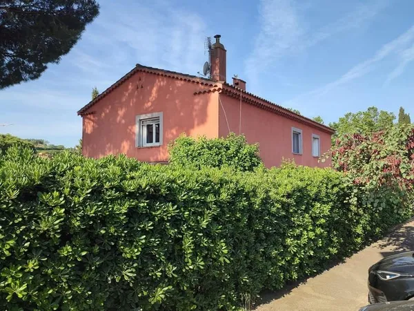 Grand appartement avec jardin au clame - Cogolin 83310