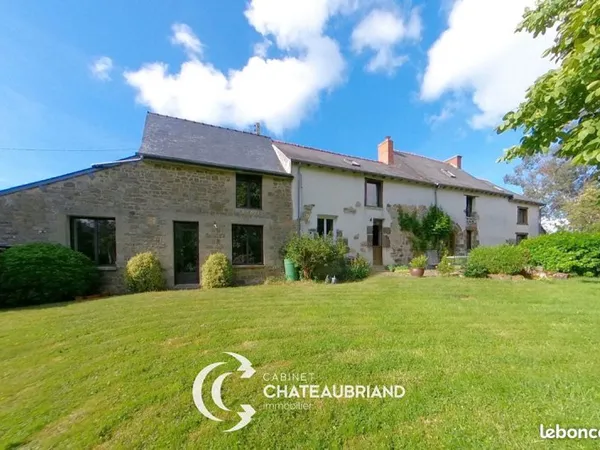 Maison 7 pièces 230 m²