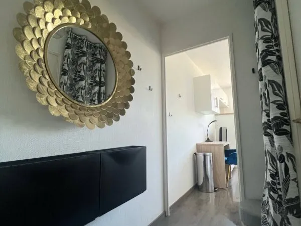 Studio 1 pièce 21 m²
