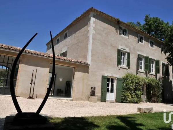 Vente Hôtel-restaurant 3 000 m²