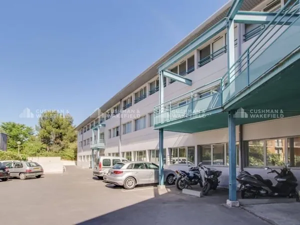 Bureaux 1217 m²