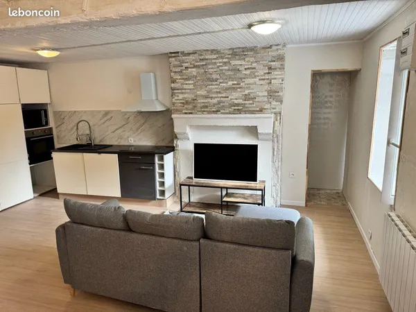 Charmante Petite Maison Meublée à La Machine