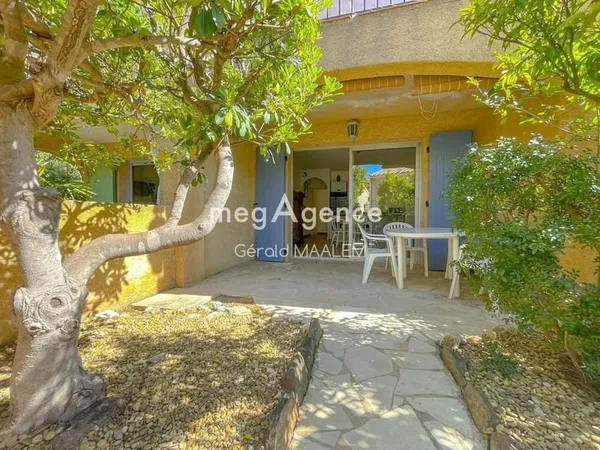 Appartement 2 pièces avec parking privatif, résidence piscine à Cavalaire-sur-Mer