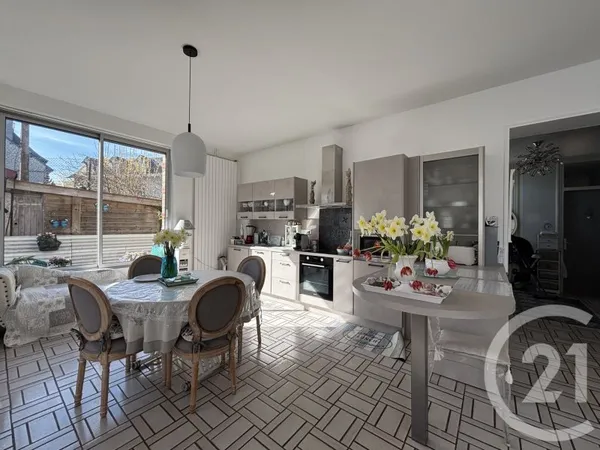 Appartement 2 pièces 83 m²