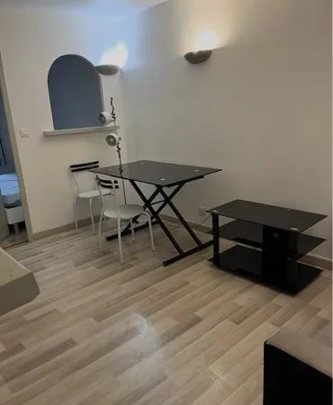 À louer Appt F1 bis