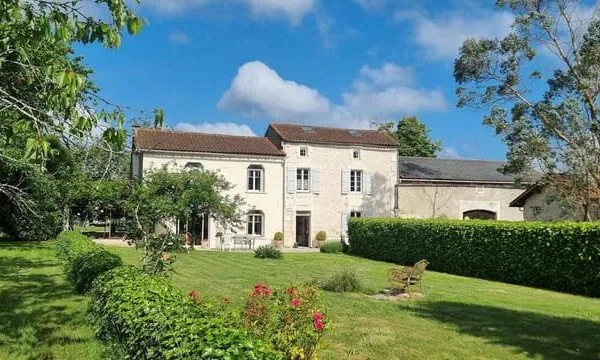 Maison 11 pièces 292 m²