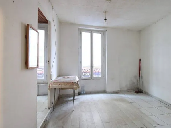 Studio 1 pièce 12 m²