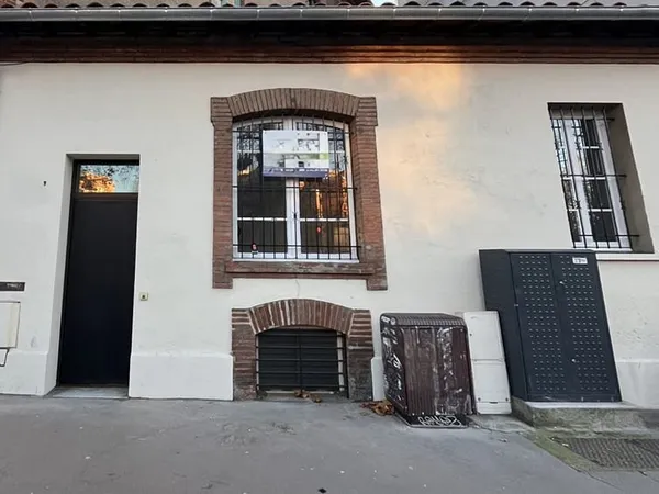 TOULOUSE - LES CHALETS -Maison de ville T3 de 58 m² .