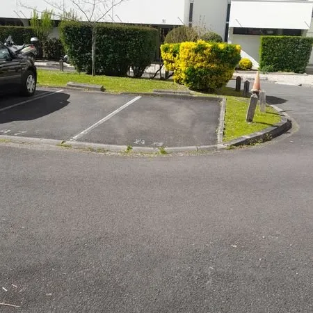 À vendre - Place de parking sécurisée au Bouscat