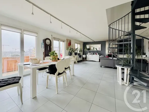 Appartement 6 pièces 191 m²
