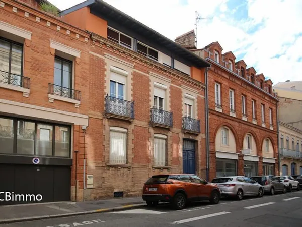 COEUR QUARTIER CHALETS VASTE T2 DE CHARME AVEC TERRASSE