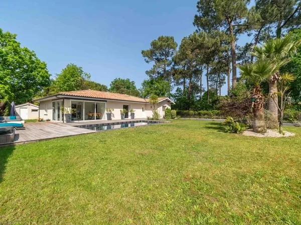 Maison 5 pièces 140 m²