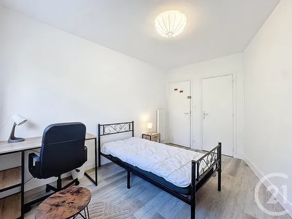 Appartement 4 pièces 81 m²