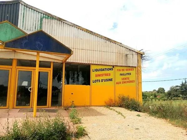 Local 225 m²