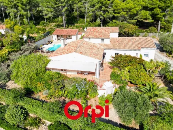 Maison Sanary Sur Mer 174 m² sur 1293 m² de Terrain
