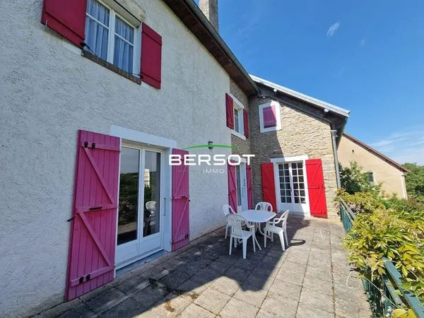 Maison 11 pièces 265 m²