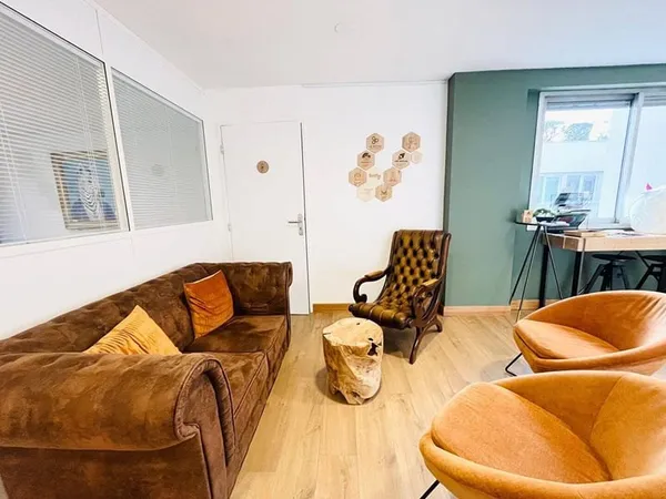 Local commercial 178 m²