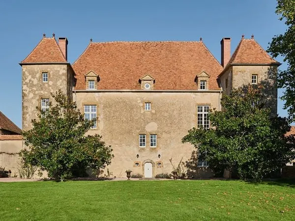 Splendide château région de Avallon