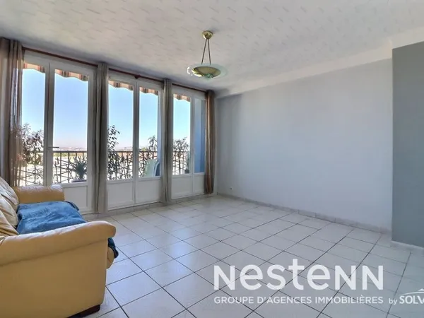 Appartement T4, Saint-Priest Centre ville, 71m2, dernier étage, balcon et cave