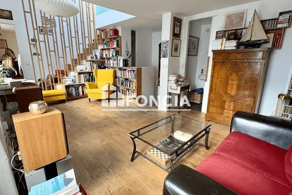 Maison 5 pièces 82 m²